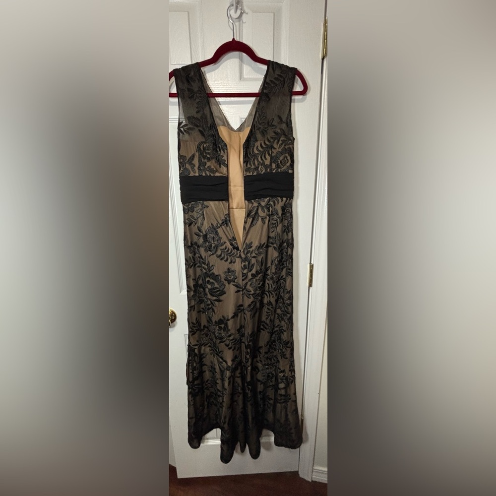 NWT JS COLLECTIONS SZ 4 BLACK/NUDE THE EMILY GOWN High Low Silhouette #86111881 - Picture 9 of 14